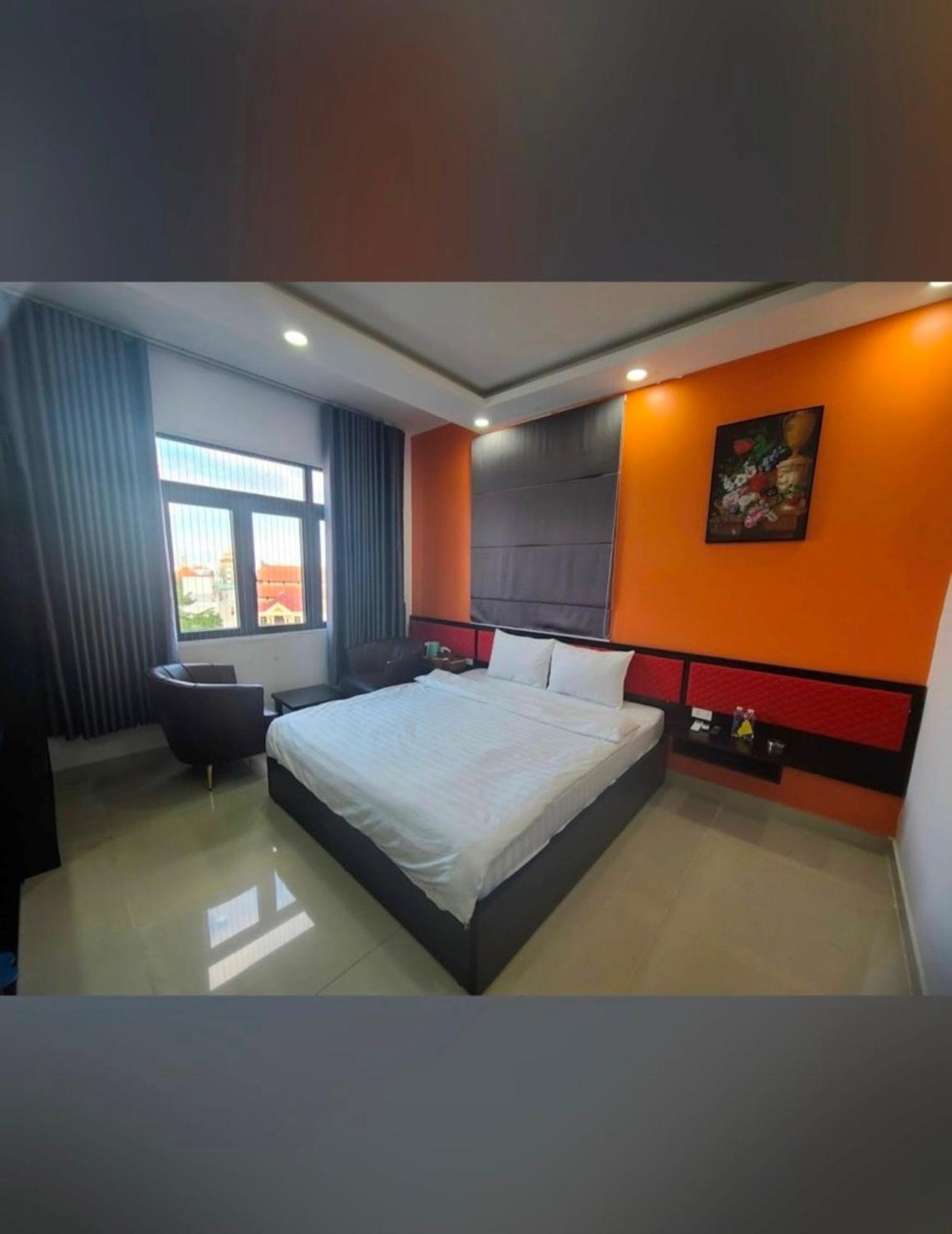 Hung Phu Hcm Hotel *
