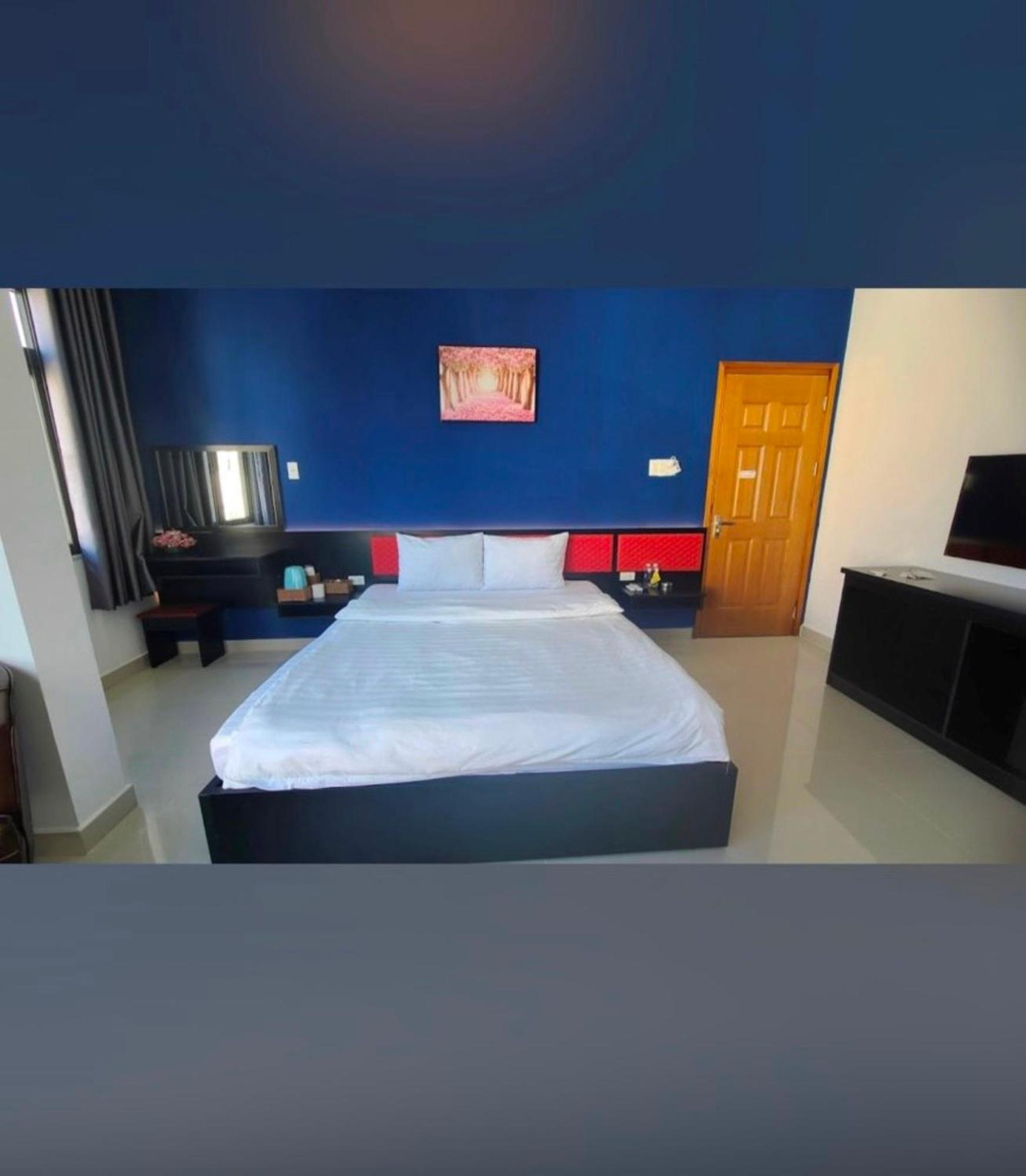 Hotel Hung Phu Hcm *